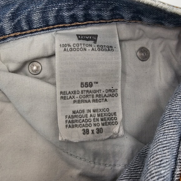 Levi's 550 Mens Relaxed Straight Blue Jeans Distressed Ripped Size 38x30 - Picture 9 of 9